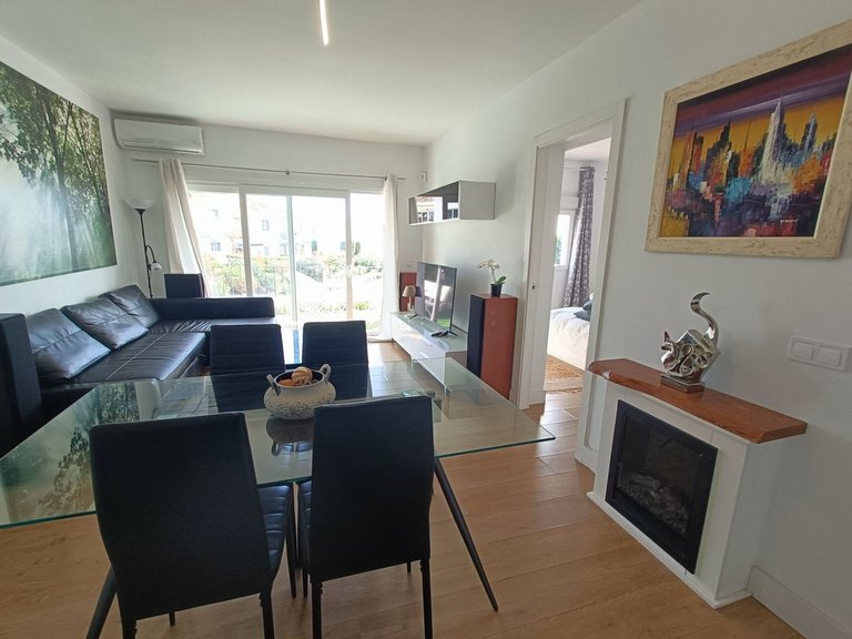 Apartment for Sale in El Paraiso, Malaga 11