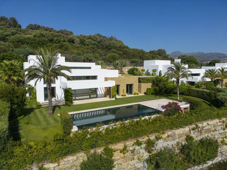 Villa for Sale in Casares Playa, Malaga 1