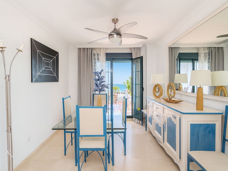 Apartment for Sale in New Golden Mile, Malaga 11