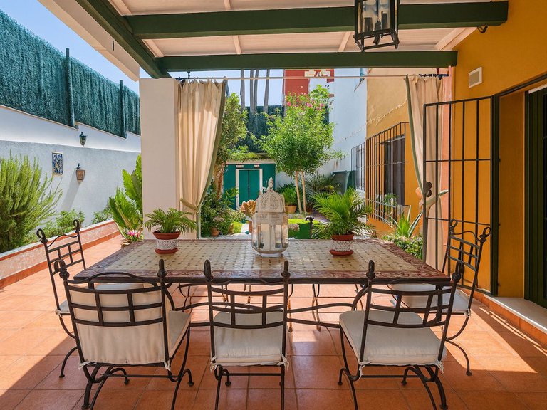 Apartment for Sale in New Golden Mile, Malaga 12