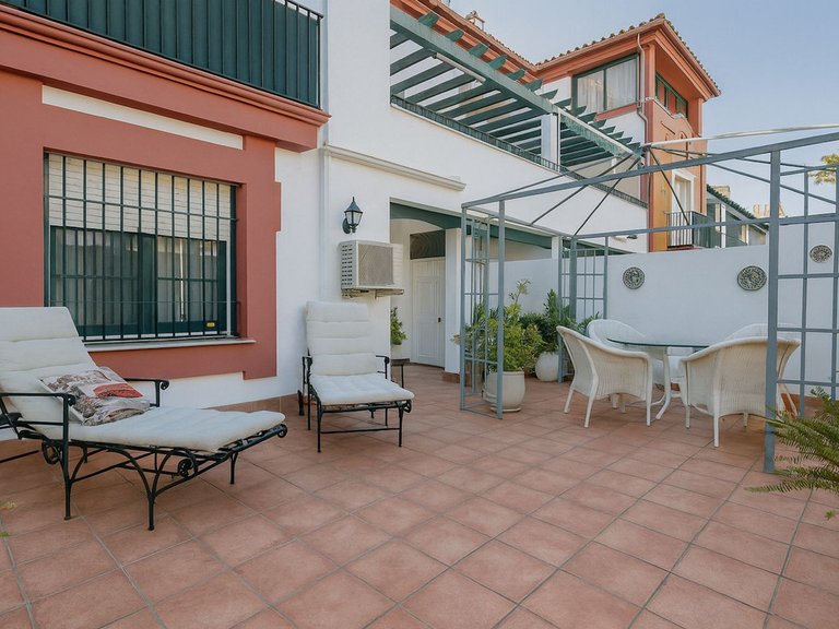 Apartment for Sale in New Golden Mile, Malaga 15