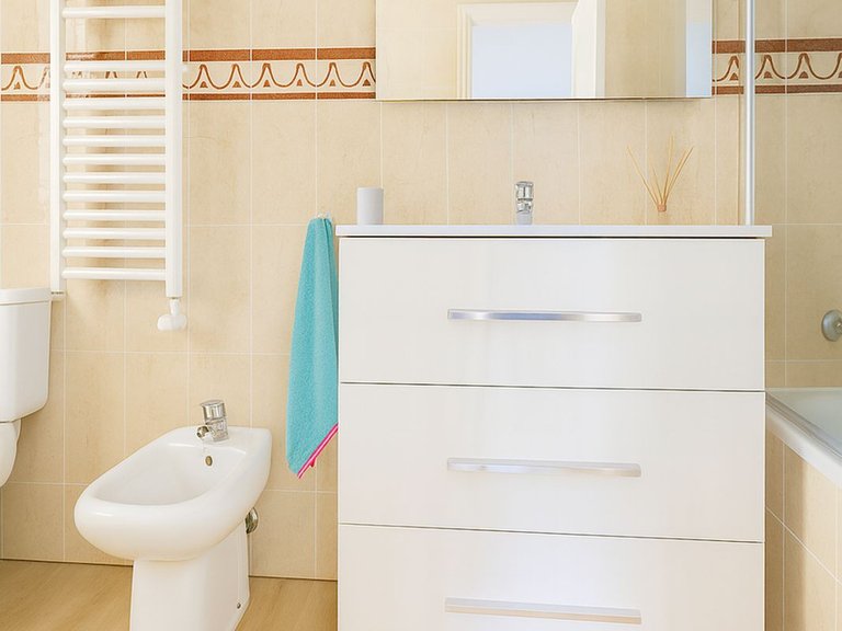 Apartment for Sale in New Golden Mile, Malaga 17