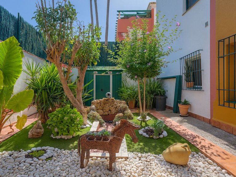 Apartment for Sale in New Golden Mile, Malaga 22
