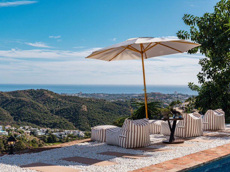 Villa for Sale in El Madroñal, Malaga 1