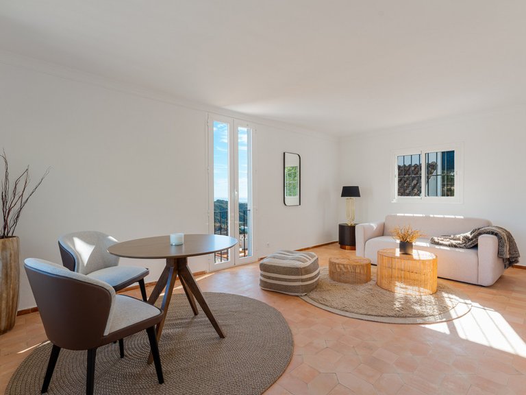 Villa for Sale in El Madroñal, Malaga 17