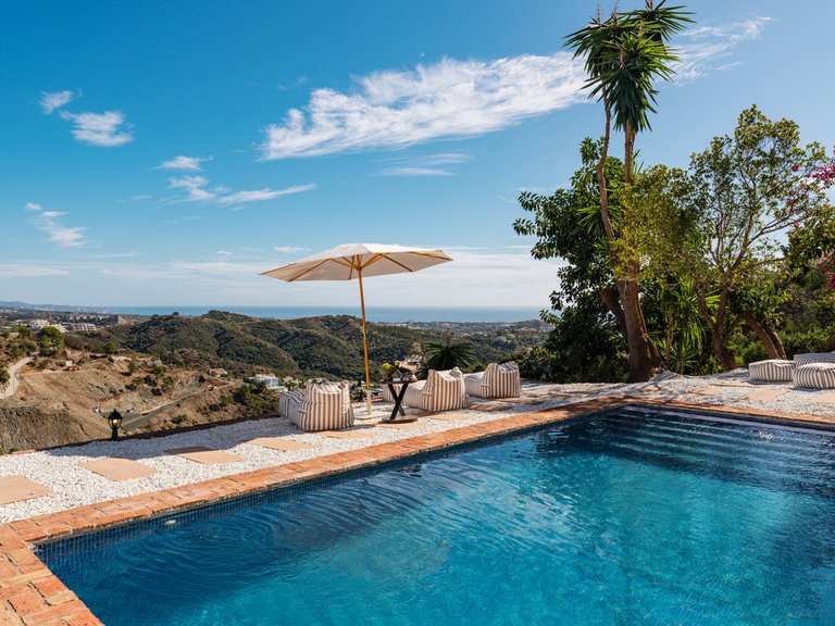 Villa for Sale in El Madroñal, Malaga 3