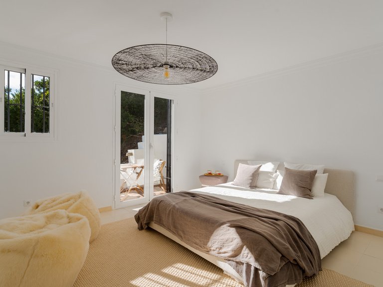 Villa for Sale in El Madroñal, Malaga 31