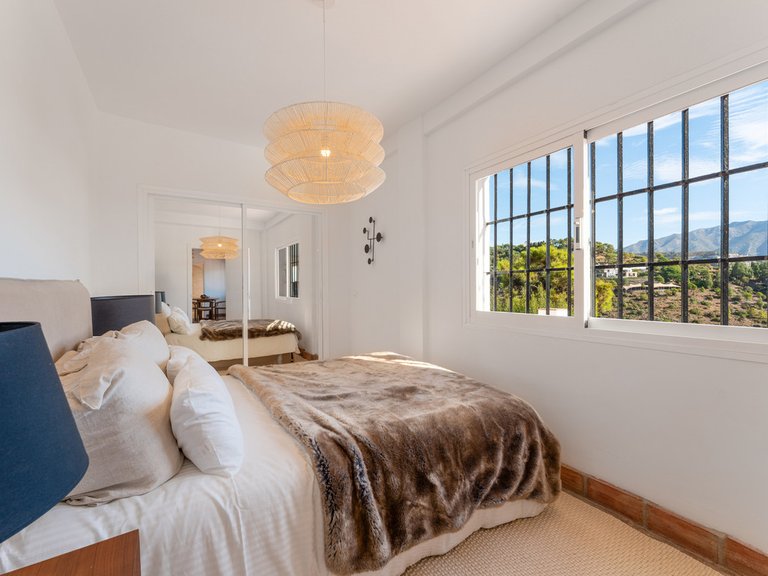 Villa for Sale in El Madroñal, Malaga 32