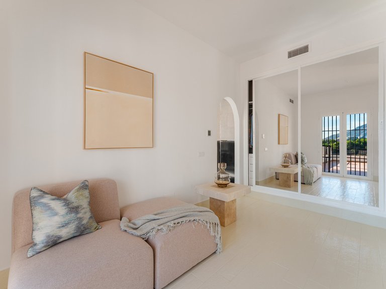 Villa for Sale in El Madroñal, Malaga 36