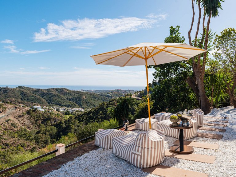 Villa for Sale in El Madroñal, Malaga 59