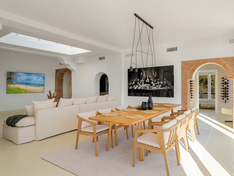Villa for Sale in El Madroñal, Malaga 6