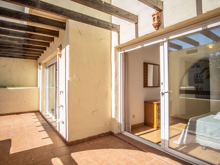 Apartment for Sale in New Golden Mile, Malaga 17