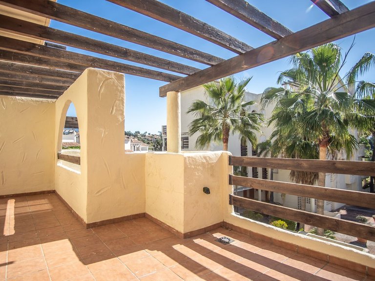 Apartment for Sale in New Golden Mile, Malaga 18