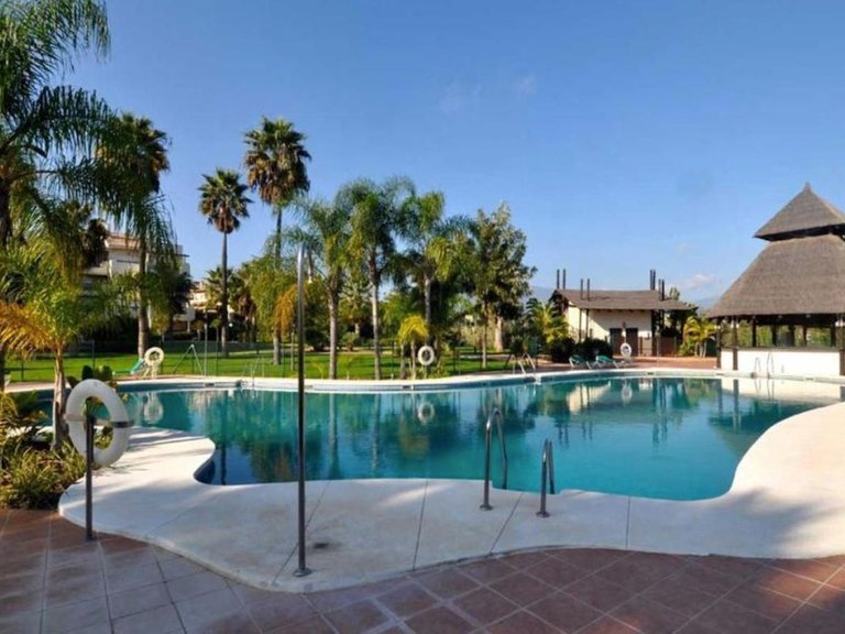 Apartment for Sale in New Golden Mile, Malaga 19