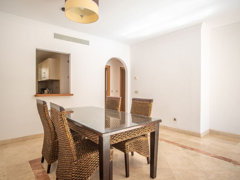 Apartment for Sale in New Golden Mile, Malaga 23