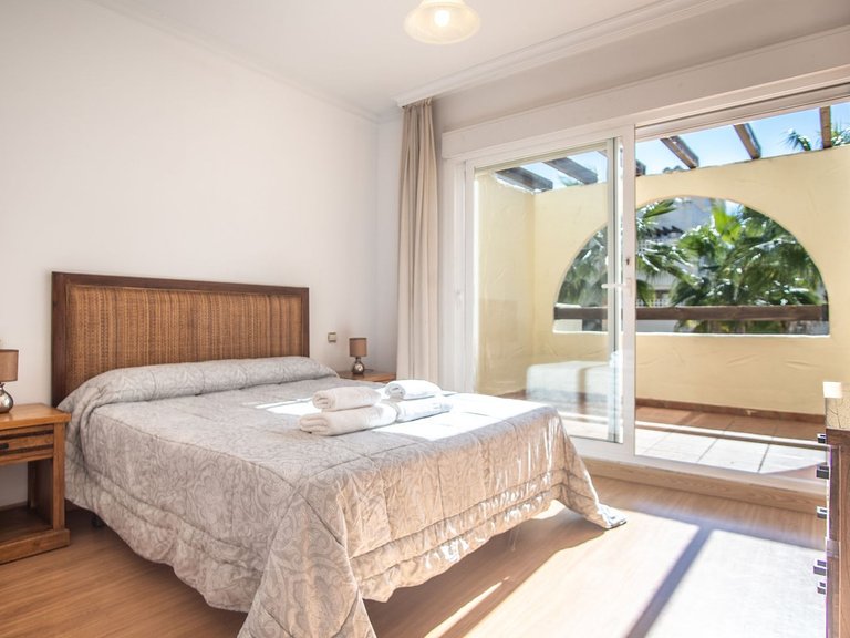 Apartment for Sale in New Golden Mile, Malaga 3