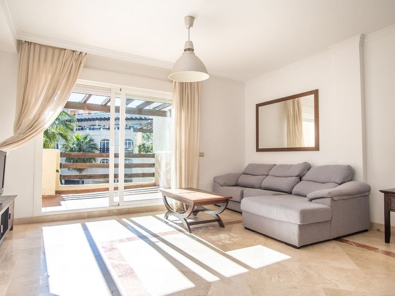 Apartment for Sale in New Golden Mile, Malaga 4
