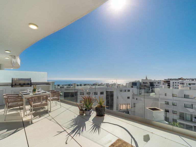 Apartment for Sale in Fuengirola, Malaga 1
