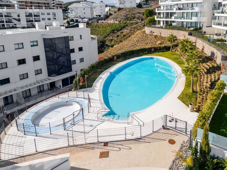 Apartment for Sale in Fuengirola, Malaga 28