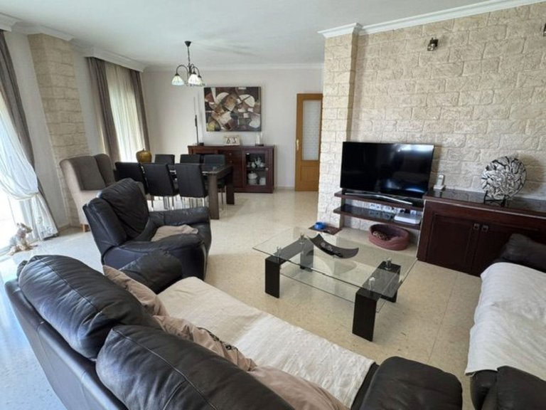 Penthouse for Sale in Estepona, Malaga 8