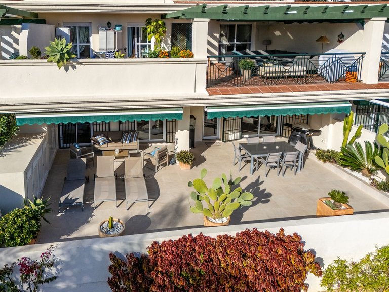 Apartment for Sale in Nueva Andalucía, Malaga 30