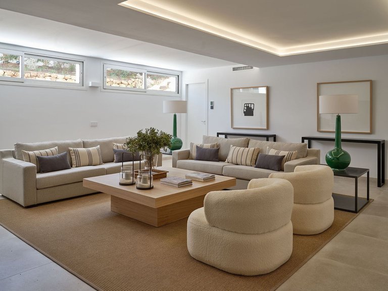 Villa for Sale in Marbella, Malaga 4