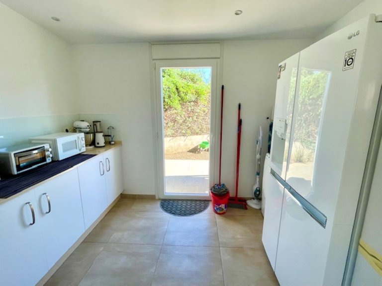 Villa for Sale in Estepona, Malaga 17