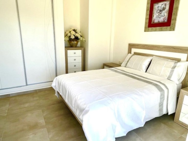 Villa for Sale in Estepona, Malaga 18