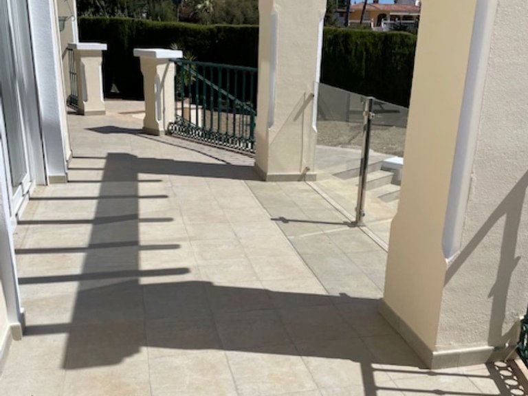 Villa for Sale in Estepona, Malaga 26