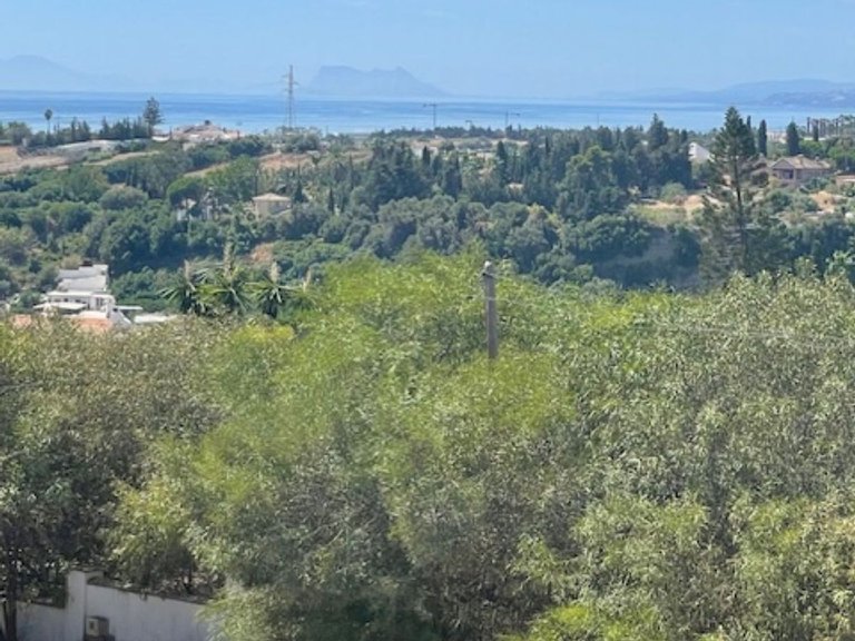 Villa for Sale in Estepona, Malaga 36