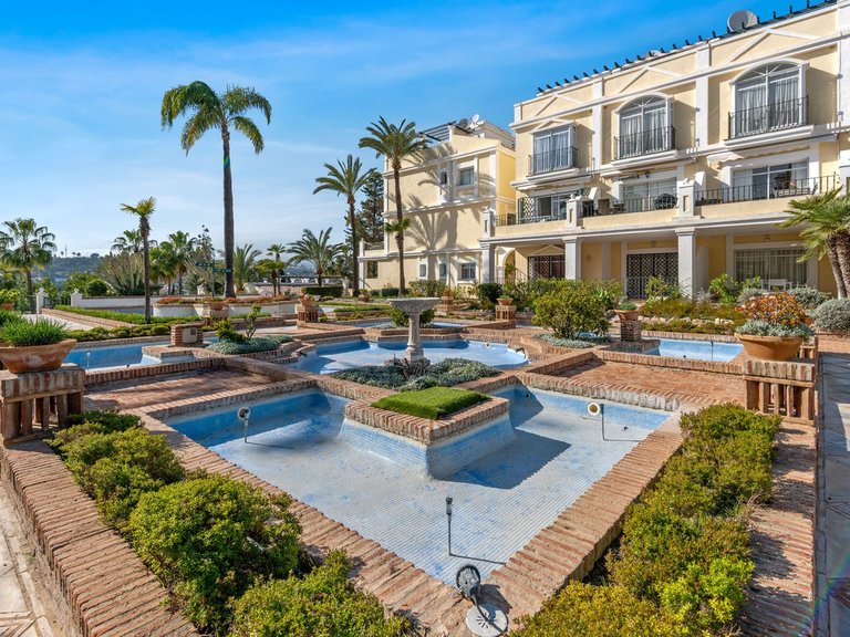 Apartment for Sale in Marbella, Malaga 1