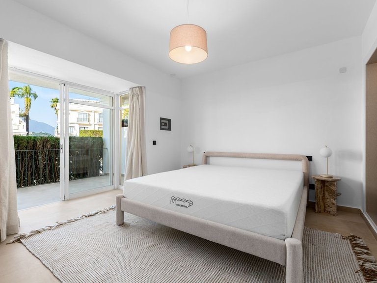 Apartment for Sale in Marbella, Malaga 17