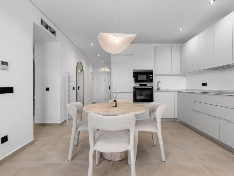 Apartment for Sale in Marbella, Malaga 8