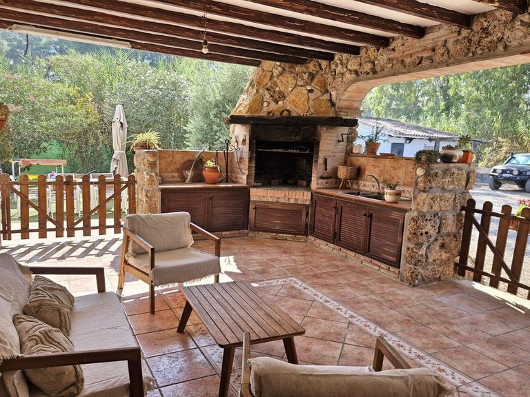 Villa for Sale in Coín, Malaga 2