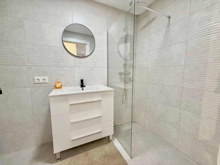 Apartment for Sale in Fuengirola, Malaga 11