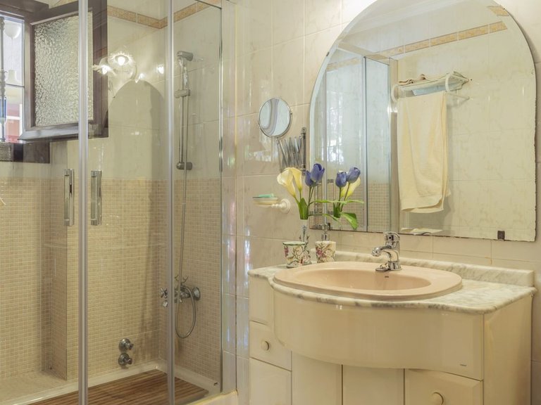 Villa for Sale in Cerrado De Calderón, Malaga 24