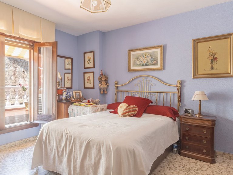 Villa for Sale in Cerrado De Calderón, Malaga 26