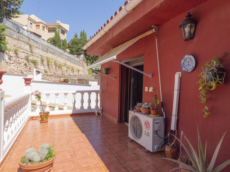 Villa for Sale in Cerrado De Calderón, Malaga 27