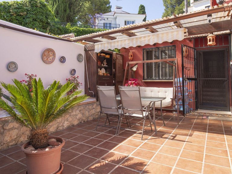 Villa for Sale in Cerrado De Calderón, Malaga 4