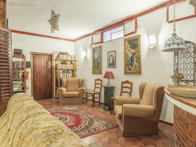 Villa for Sale in Cerrado De Calderón, Malaga 44