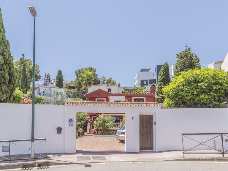 Villa for Sale in Cerrado De Calderón, Malaga 49