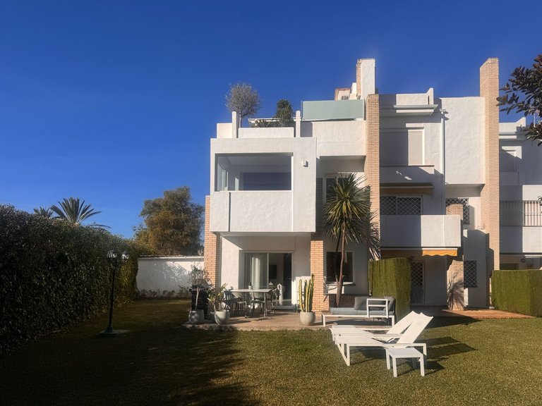 Villa for Sale in Nueva Andalucía, Malaga 3