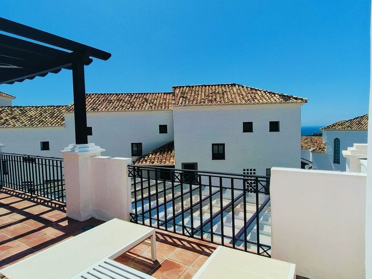 Apartment for Sale in Altos De Los Monteros, Malaga 5