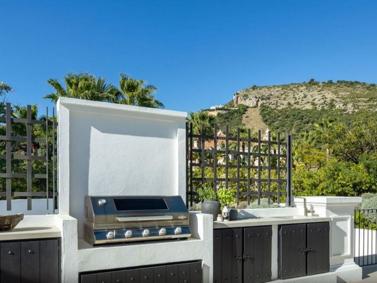 Villa for Sale in Benahavís, Malaga 13