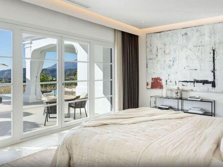 Villa for Sale in Benahavís, Malaga 2