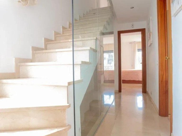 Villa for Sale in Nueva Andalucía, Malaga 23