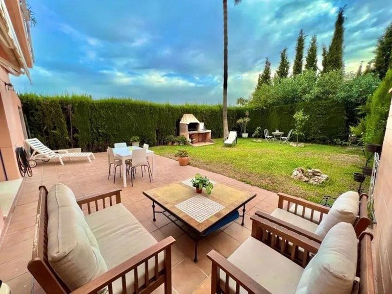 Villa for Sale in Nueva Andalucía, Malaga 3