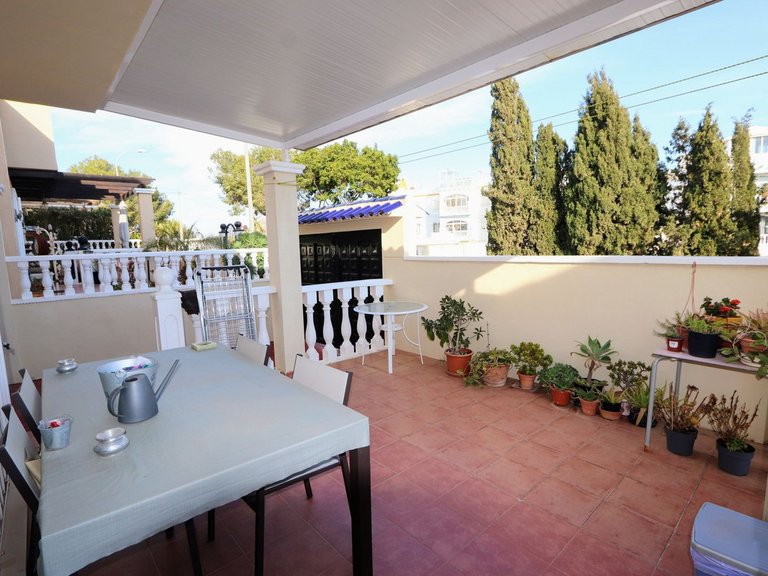 Villa for Sale in Villamartin, Alicante 26