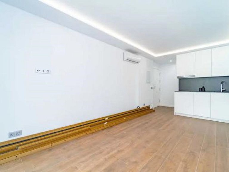 Apartment for Sale in Málaga Este, Malaga 11