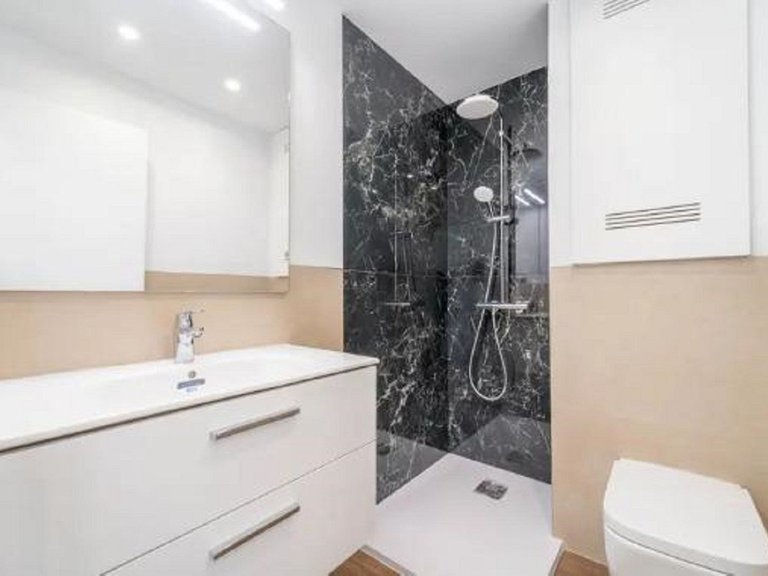 Apartment for Sale in Málaga Este, Malaga 7